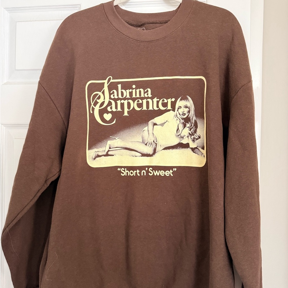 Sabrina Carpenter Short n’ Sweet Tour Sweatshirt XL Never Worn